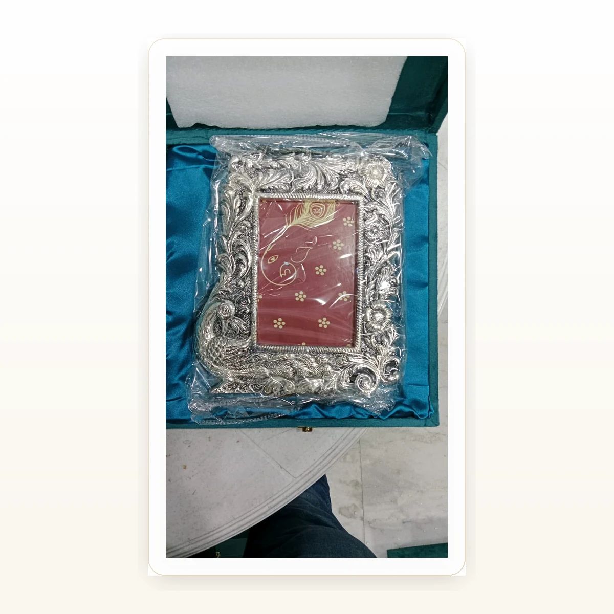 CRESTORA 999 Silver Plated Decorative Photo Frame